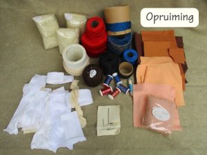 Restant poppenmaak materialen 4